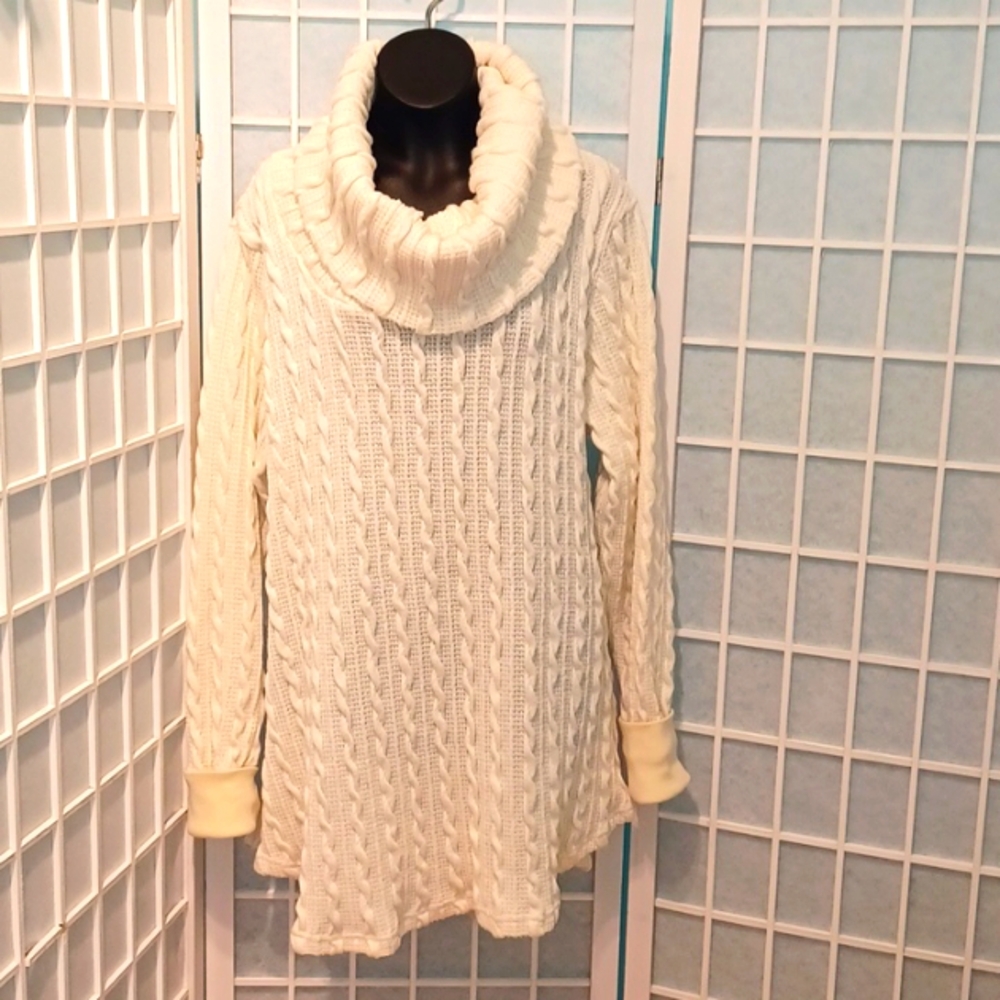 Suzanne Betro cowl neck gorgeous sweater 5862